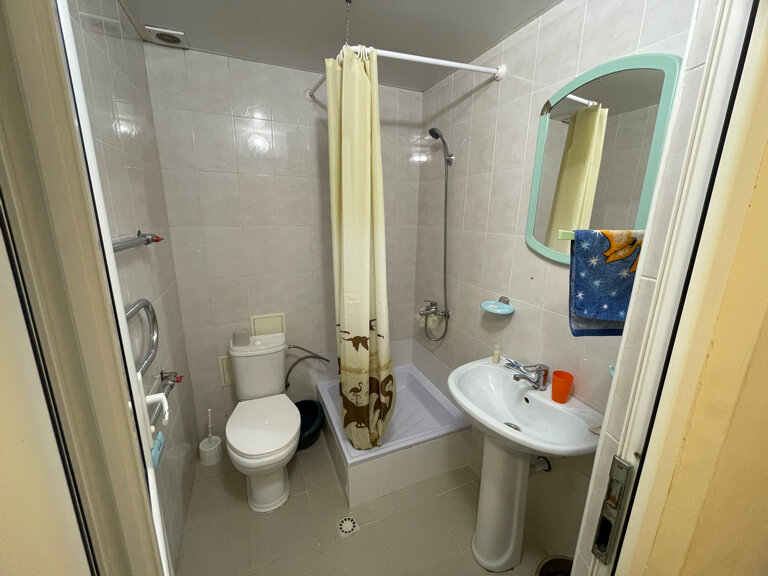 Гостиница Глобус Лоо-42