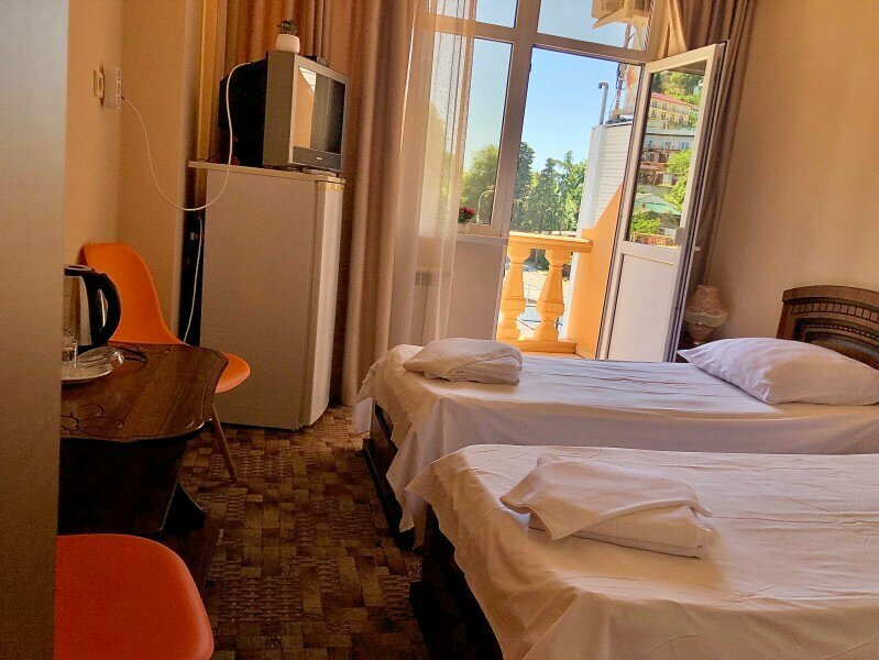 Гостиница Глобус Лоо