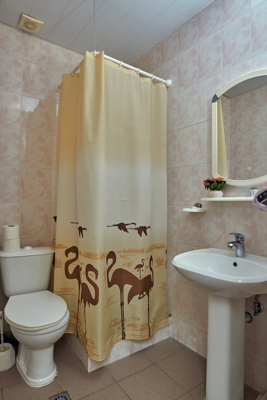 Гостиница Глобус Лоо-37