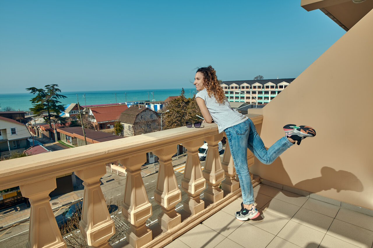 Гостиница Глобус Лоо-4