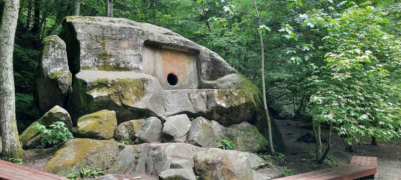 Гостиница Глобус Лоо-12