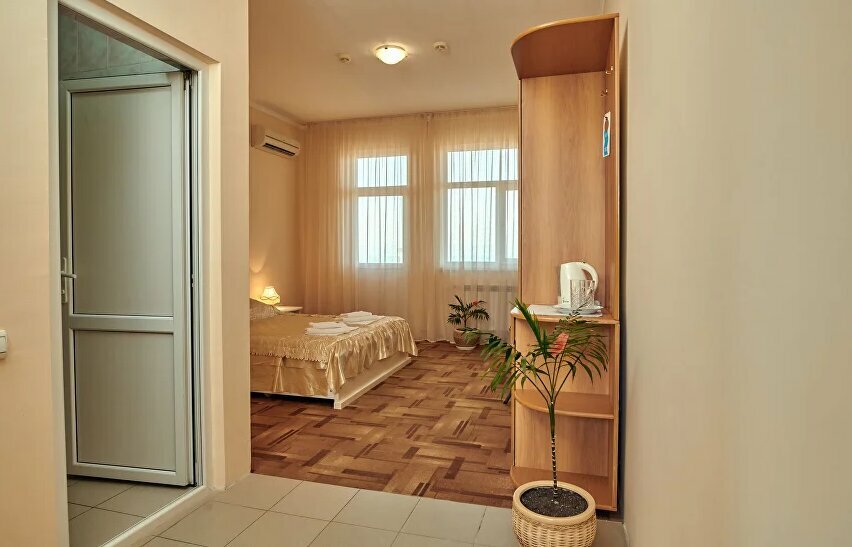 Гостиница Глобус Лоо-65