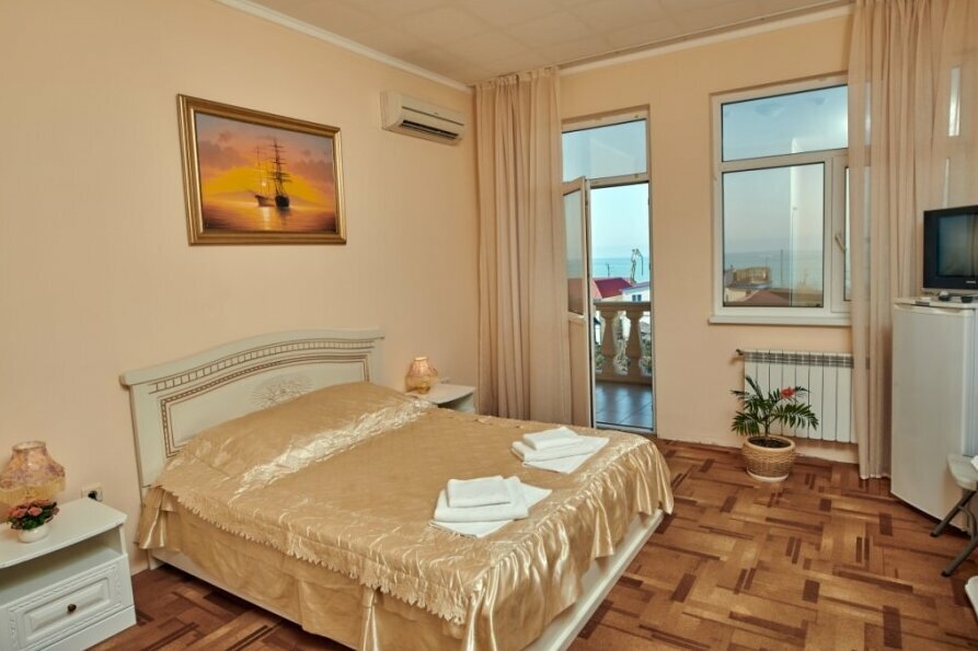 Гостиница Глобус Лоо-64