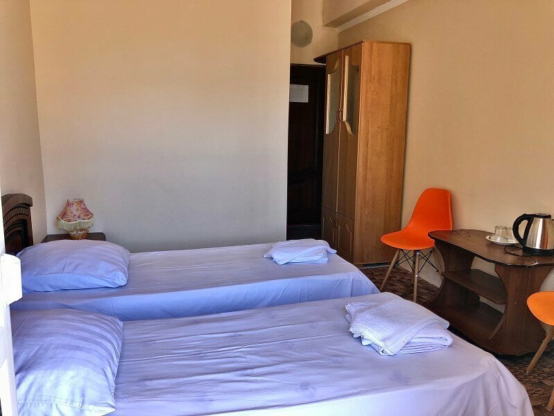 Гостиница Глобус Лоо