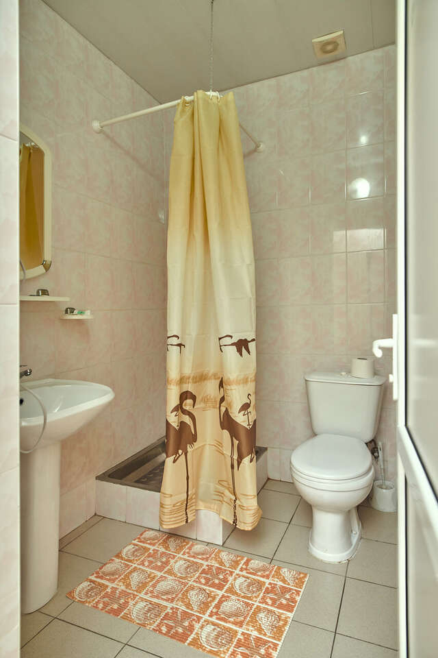 Гостиница Глобус Лоо-42