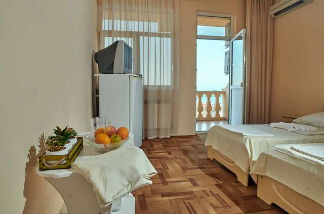 Гостиница Глобус Лоо-58