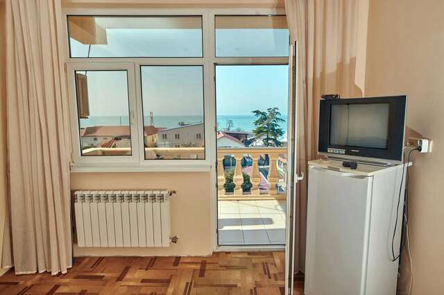 Гостиница Глобус Лоо-49